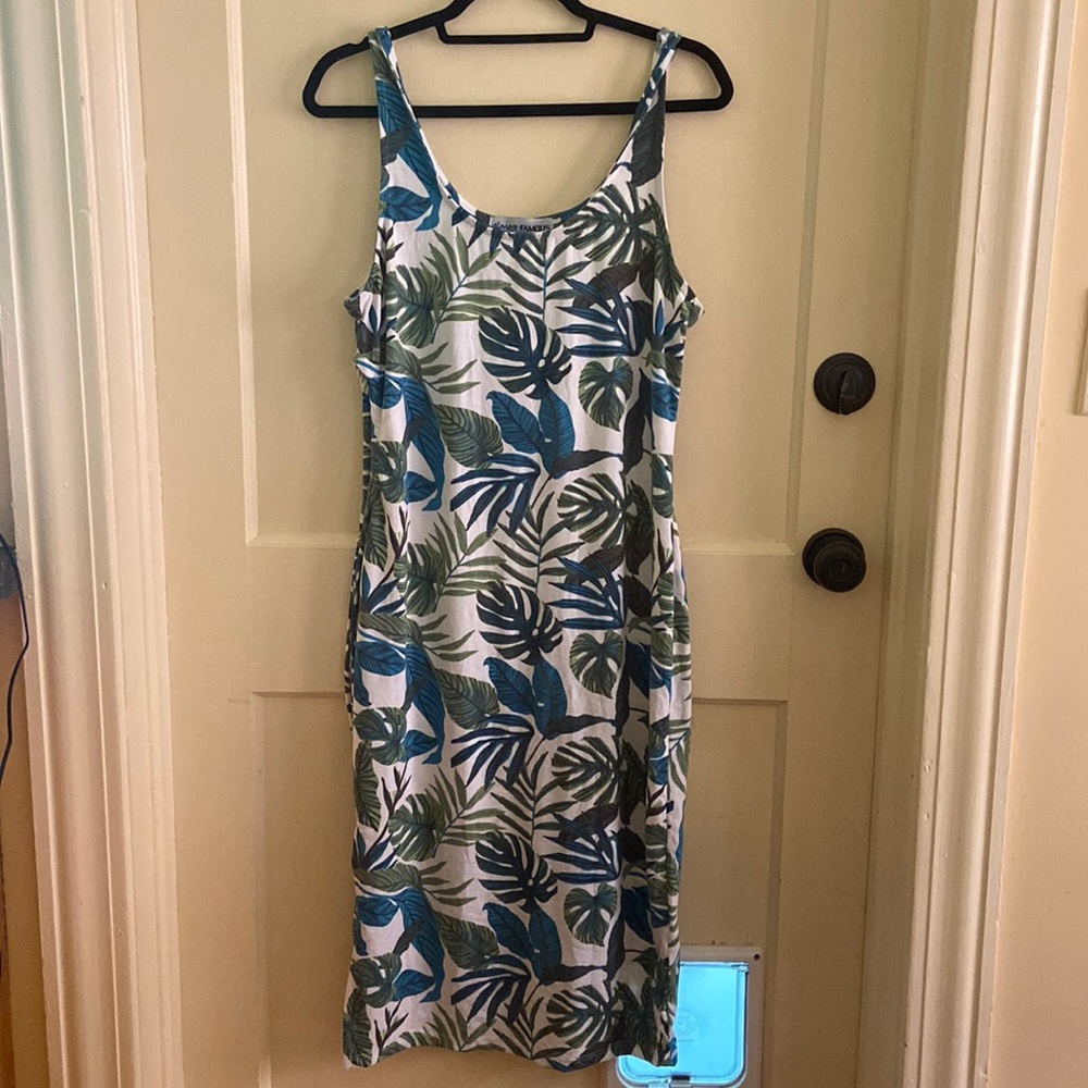 Brand new dress: Almost famous